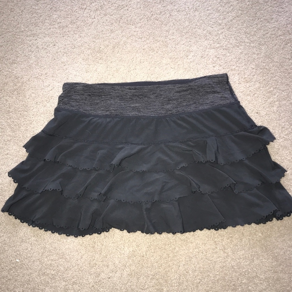 Lululemon skirt!!